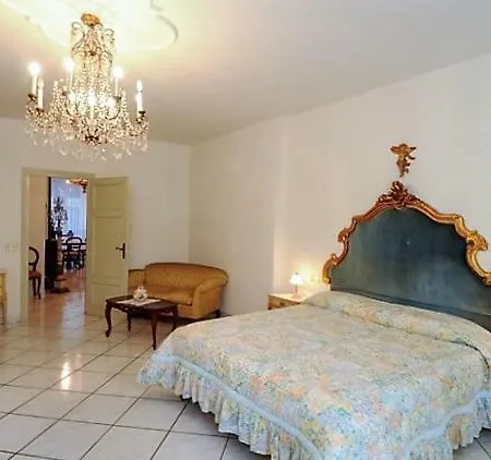 Casa Sissiri * Lucca
